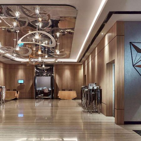 Novotel Karawang Luaran gambar