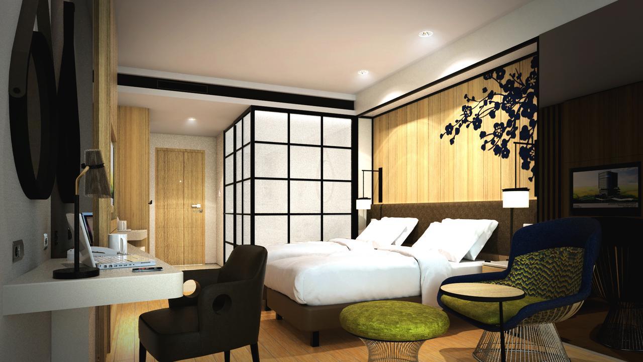 Novotel Karawang Luaran gambar