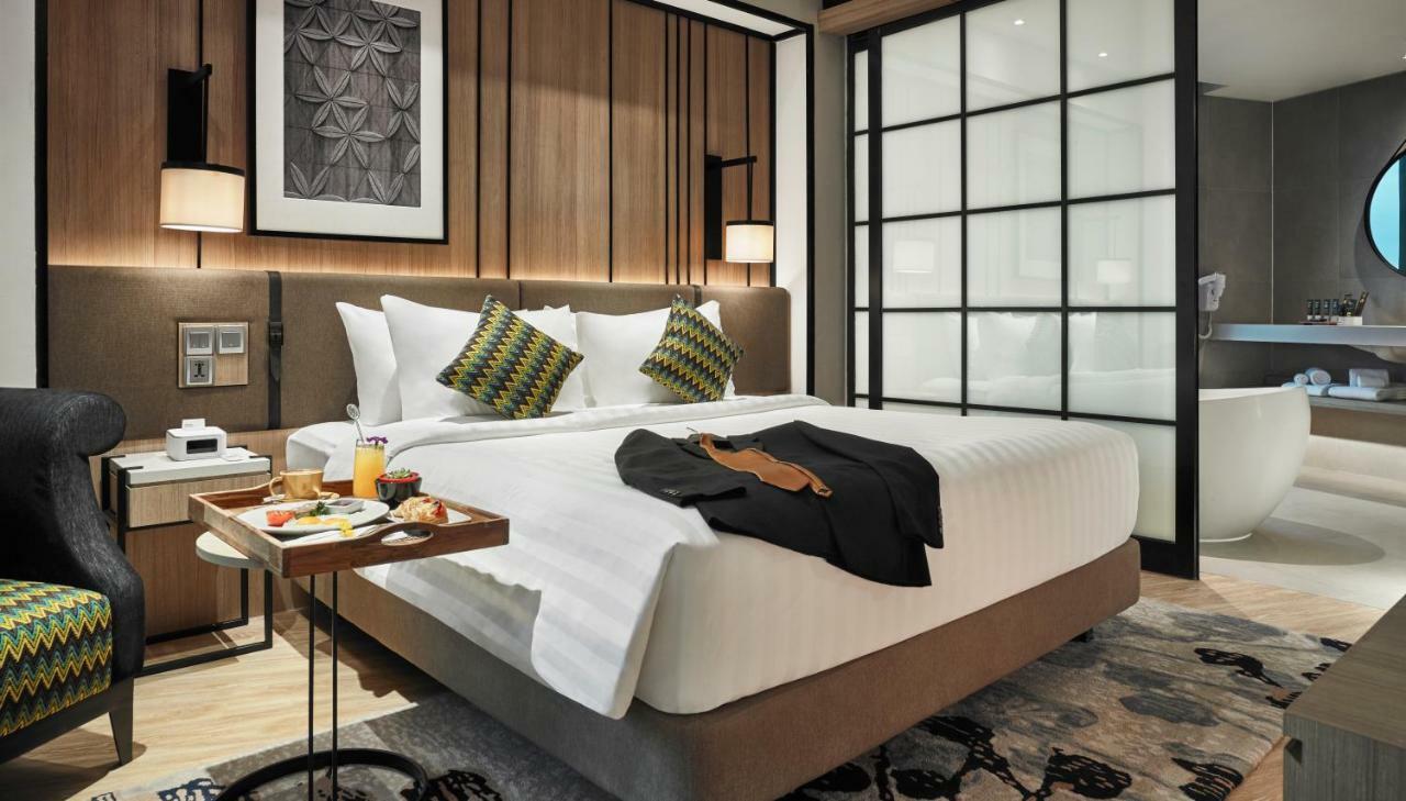 Novotel Karawang Luaran gambar